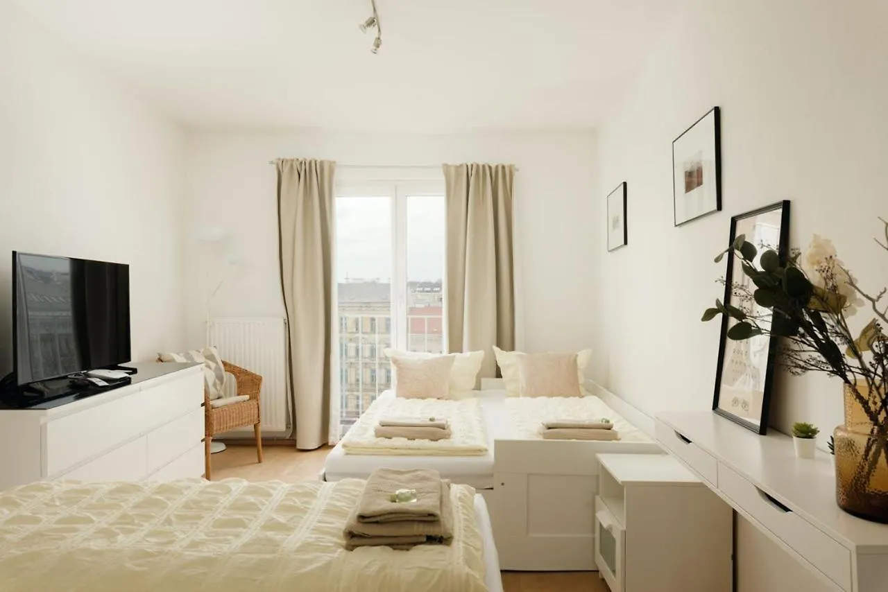 Apartment Zentral Direkt An U-Bahn Station Vienna